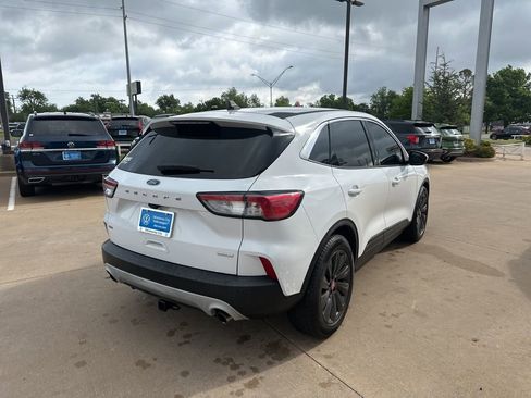 Used 2020 Ford Escape SE FWD image 5