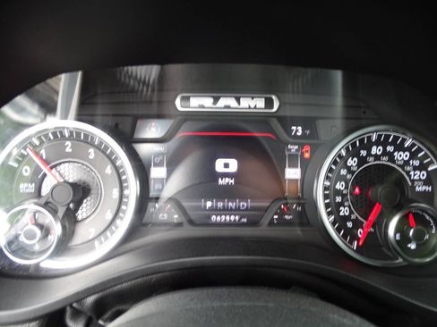 Used 2023 RAM 1500 4x4 Crew Cab Big Horn image 20