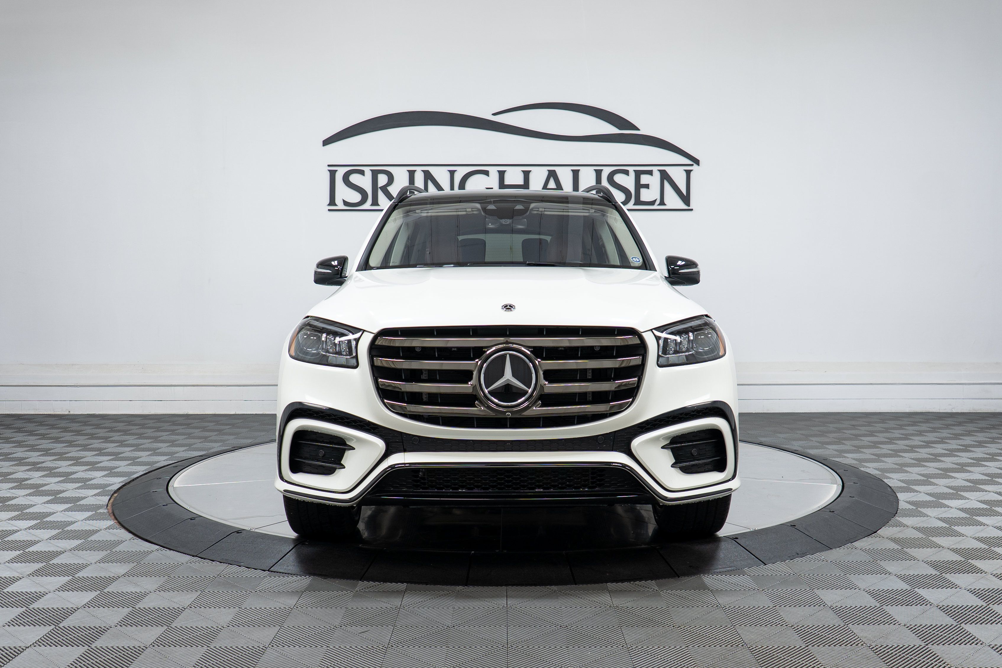 Used 2024 Mercedes-Benz GLS 450 4MATIC image 2
