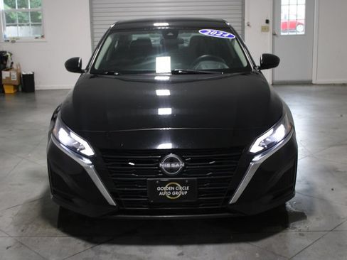 Used 2024 Nissan Altima 2.5 SV FWD image 49