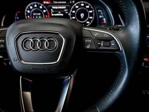 Used 2017 Audi Q7 3.0T Prestige image 39