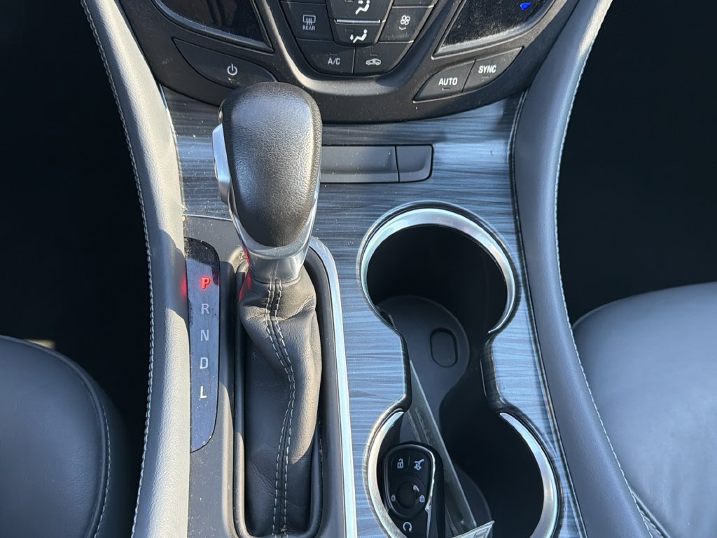 Used 2020 Buick Envision Essence FWD image 30