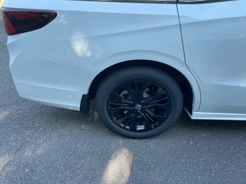 New 2026 Honda Odyssey Sport-L image 23