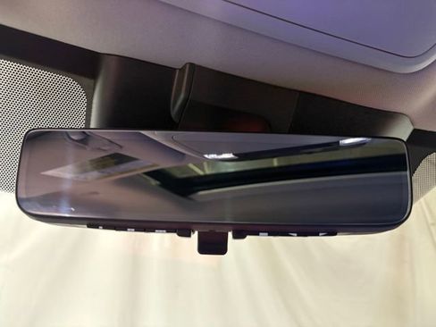 Used 2024 Toyota Tundra Limited image 26