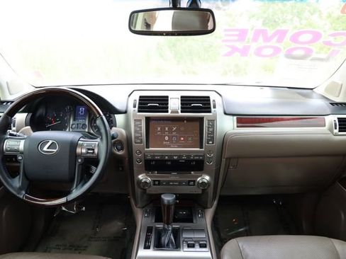 Used 2019 Lexus GX 460 Premium AWD/4WD image 30