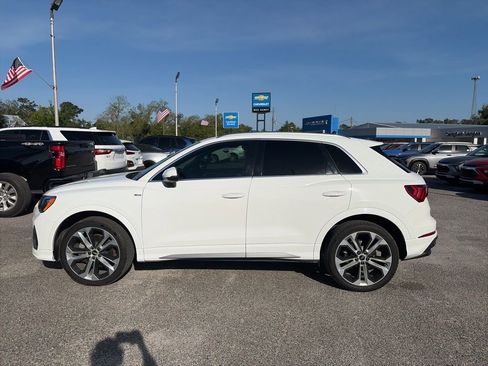 Used 2021 Audi Q3 2.0T Premium w/ Convenience Package image 6