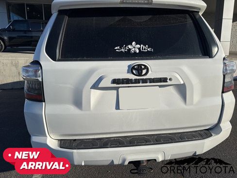 Used 2014 Toyota 4Runner SR5 image 15