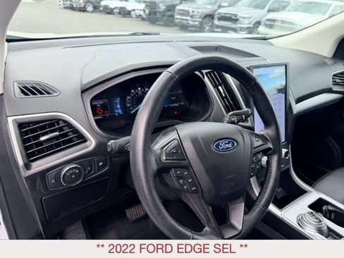 Used 2022 Ford Edge SEL AWD/4WD image 16
