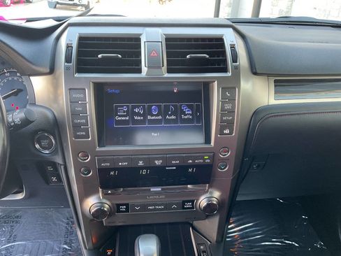 Used 2020 Lexus GX 460 Premium image 25