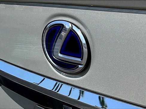 Used 2022 Lexus ES 300h w/ Premium Package FWD image 29