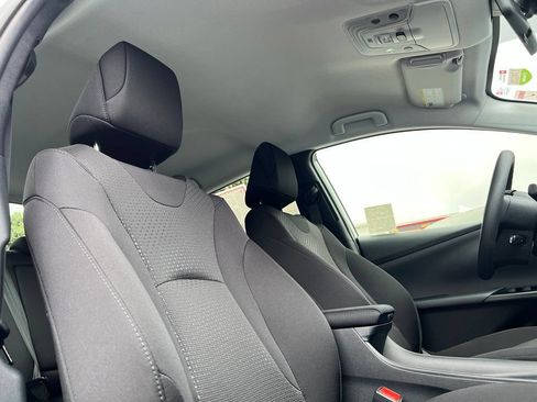 Certified 2022 Toyota Prius LE FWD image 20