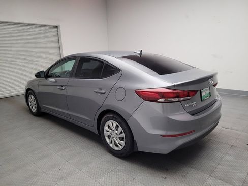 Used 2017 Hyundai Elantra SE image 5