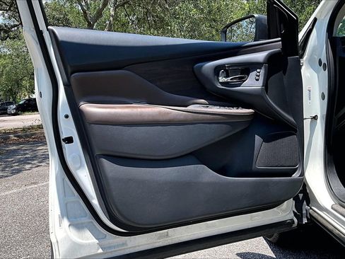 Used 2020 Nissan Murano Platinum FWD image 17