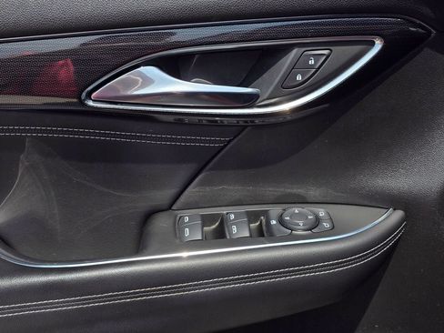 Used 2023 Buick Envision Preferred FWD image 9