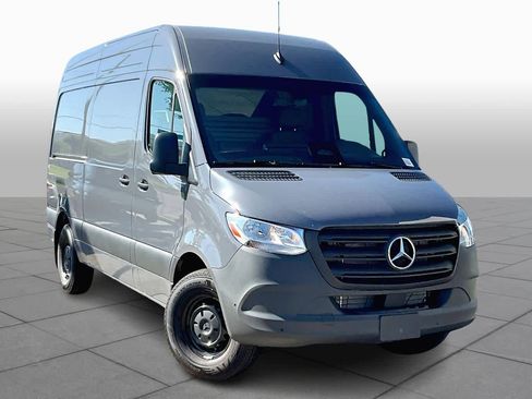 New 2025 Mercedes-Benz Sprinter 2500 image 2
