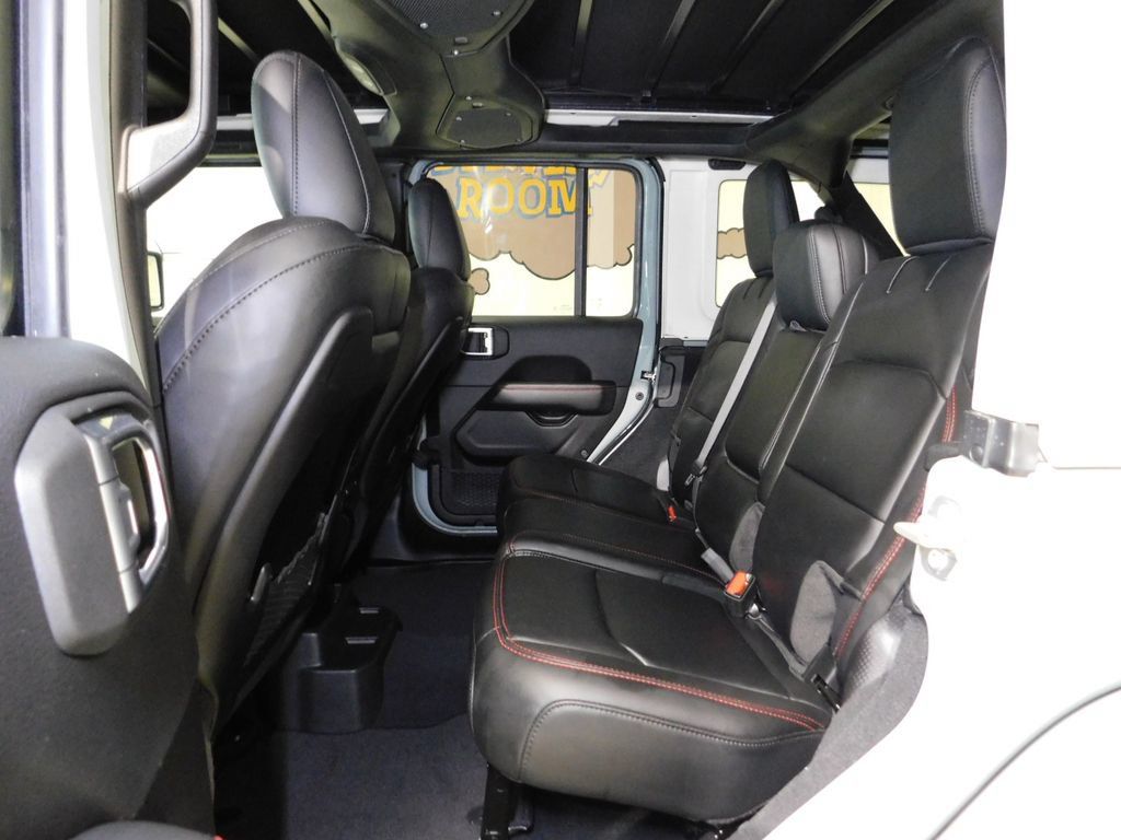 Used 2024 Jeep Wrangler Unlimited Rubicon AWD/4WD image 59