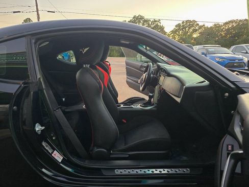 Used 2016 Scion FR-S image 19