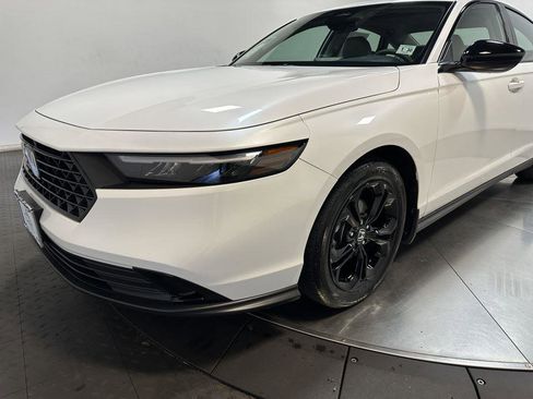 Used 2025 Honda Accord SE image 7
