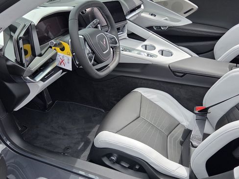 New 2027 Chevrolet Corvette Stingray Convertible w/ 3LT RWD image 5