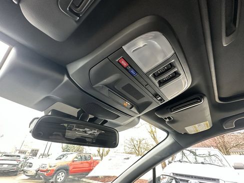 Used 2025 Subaru Crosstrek 2.5i Sport image 27