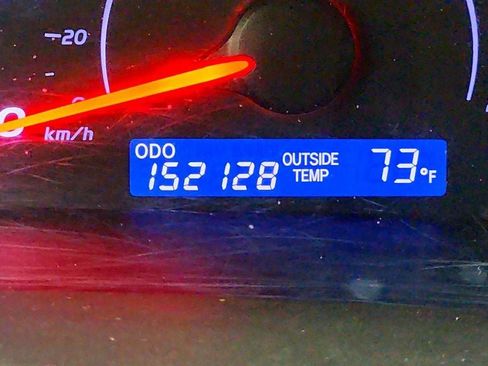 Used 2010 Toyota Camry LE FWD image 15