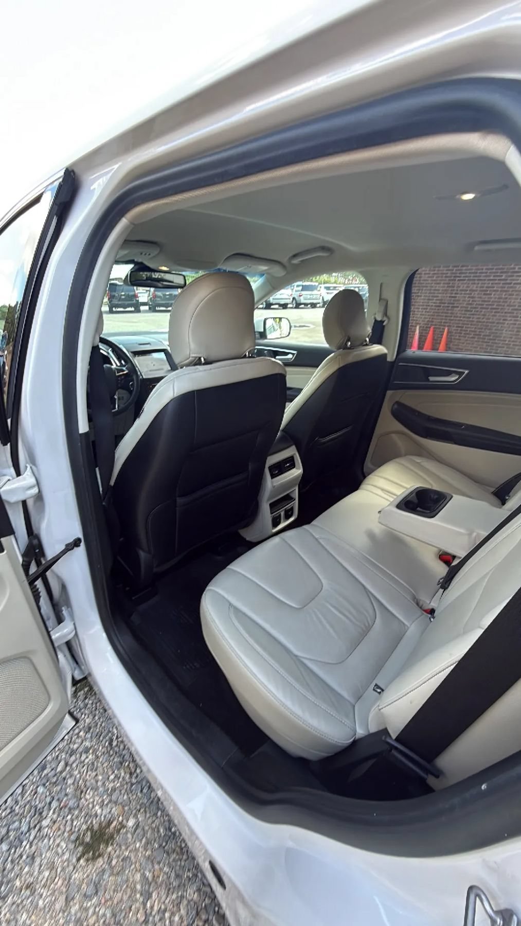 Used 2019 Ford Edge Titanium w/ Cold Weather Package AWD/4WD image 31