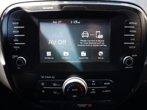 Used 2018 Kia Soul + FWD image 46