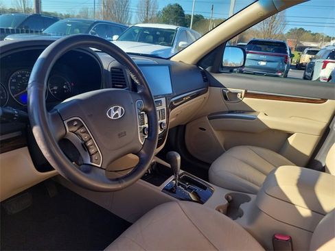 Used 2011 Hyundai Santa Fe Limited w/ Navigation Pkg 4 image 11