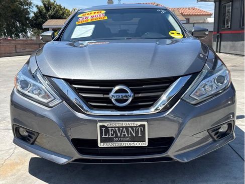 Used 2016 Nissan Altima 2.5 SV w/ Convenience Package FWD image 3