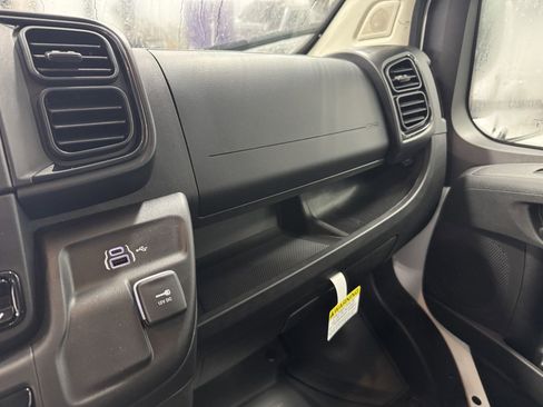 New 2024 RAM ProMaster 3500 w/ Convenience Group FWD image 44