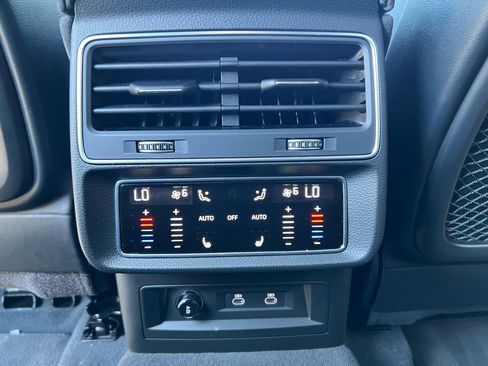 Used 2024 Audi RS Q8 w/ Black Optic Package AWD/4WD image 17