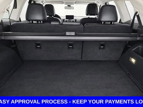 Used 2017 Ford Edge SE w/ Cargo Accessory Package image 14