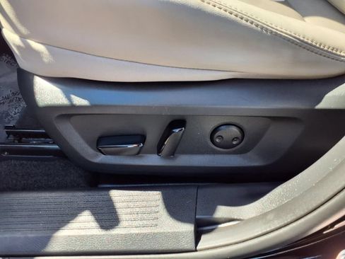 Used 2023 Nissan Rogue SL w/ SL Premium Package FWD image 23
