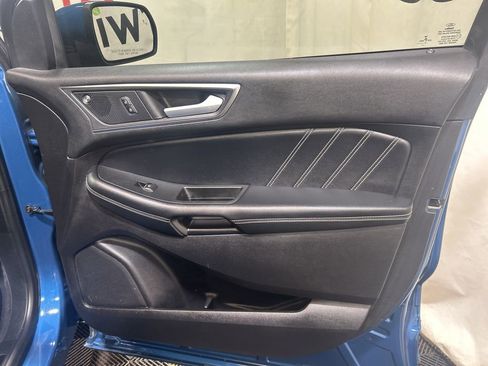 Used 2021 Ford Edge ST w/ Equipment Group 401A AWD/4WD image 11