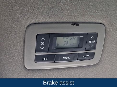Used 2014 Toyota Sienna XLE w/ Entertainment Package AWD/4WD image 19