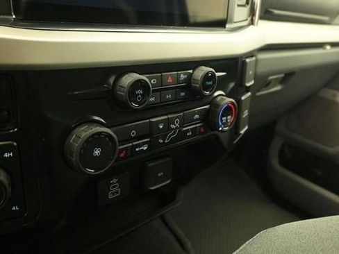 New 2026 Ford F250 XLT w/ XLT Premium Package AWD/4WD image 18