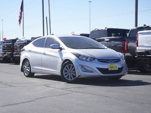 Used 2015 Hyundai Elantra SE w/ Option Group 02 image 2