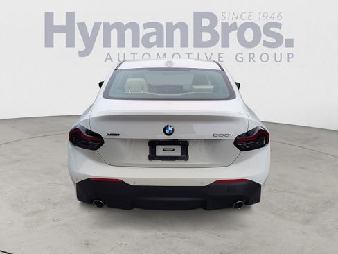 Used 2023 BMW 230i xDrive Coupe w/ Premium Package image 4