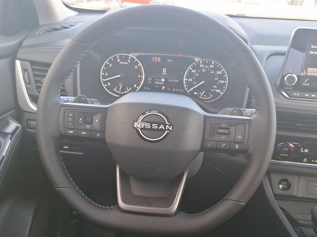 Used 2026 Nissan Rogue Dark Armor AWD/4WD image 14