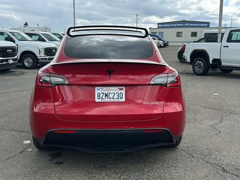Used 2021 Tesla Model Y Long Range image 4