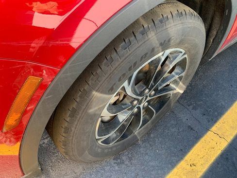 Certified 2024 Lincoln Nautilus Premier image 2