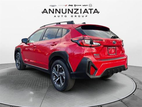 Used 2024 Subaru Crosstrek 2.0i Premium image 3