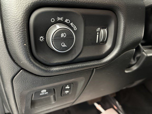 Used 2022 RAM 1500 Big Horn AWD/4WD image 30