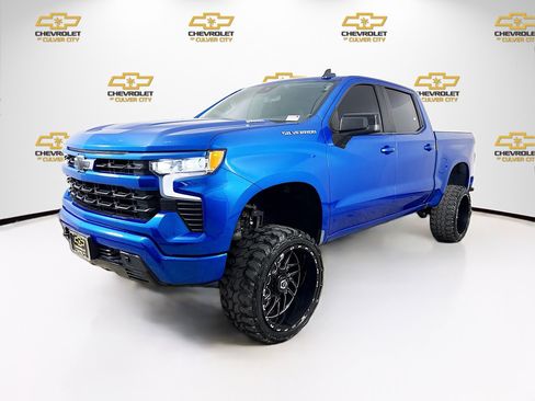 Used 2023 Chevrolet Silverado 1500 RST RWD image 3