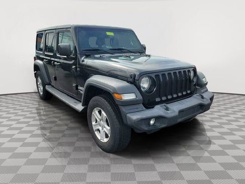 Used 2018 Jeep Wrangler Unlimited Sport S AWD/4WD image 7