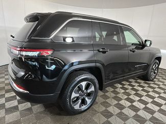 Used 2024 Jeep Grand Cherokee Limited 4xe AWD/4WD video 3