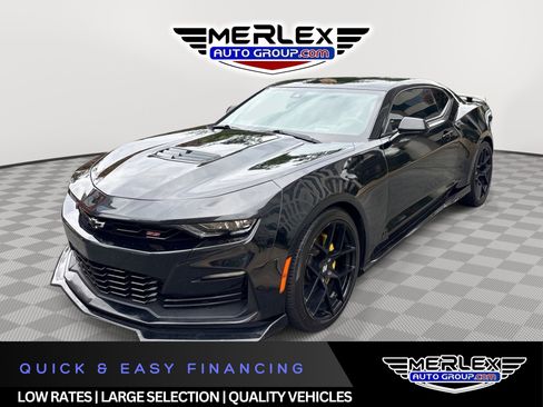 Used 2020 Chevrolet Camaro SS RWD image 1