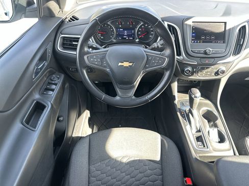 Used 2021 Chevrolet Equinox LT image 17