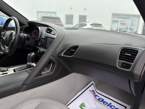 Used 2019 Chevrolet Corvette Stingray Convertible w/ Battery Protection Package image 25