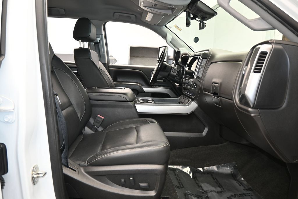 Used 2018 Chevrolet Silverado 2500 LTZ w/ Duramax Plus Package AWD/4WD image 52